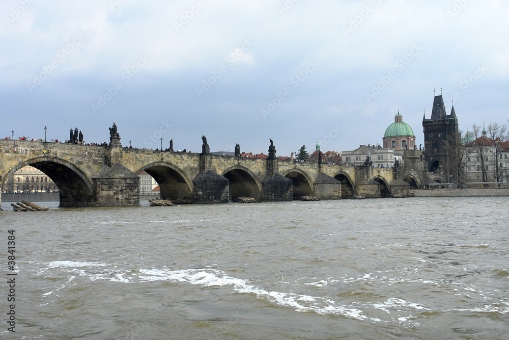 Obraz premium ancient charles bridge in the city of prague