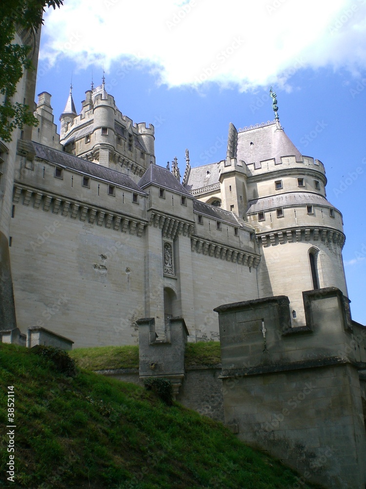 Chateau fort de Pierrefont