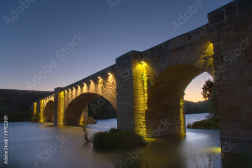 Puente de San Vicente de la Sonsierra photo