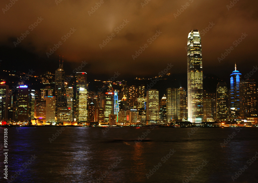 Hong-Kong skyline at night (4)