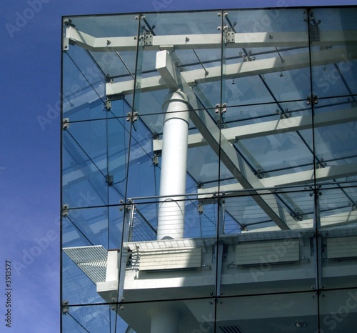 glass architecture photo