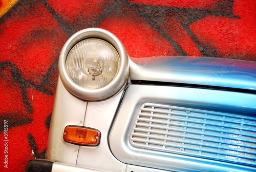 Obraz na plátně Trabant Scheinwerfer
