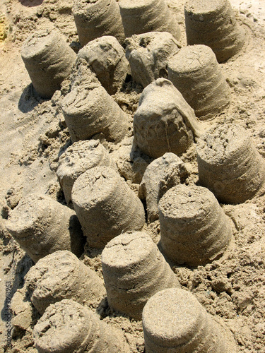 play in sand