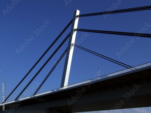 Fototapeta Naklejka Na Ścianę i Meble -  suspension bridge