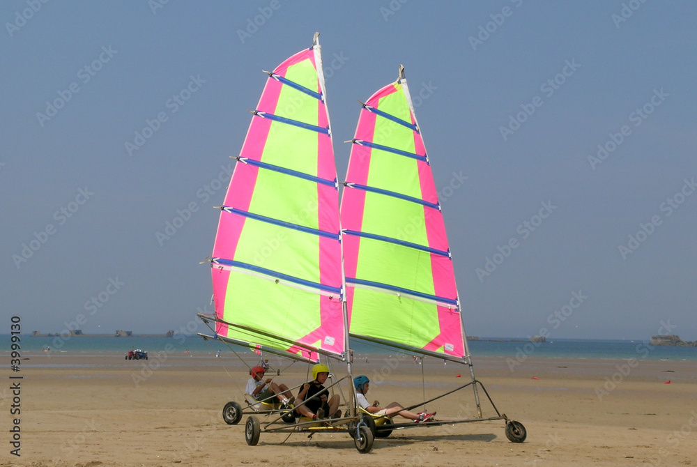 Fototapeta premium Sand yachting on Normandie beach