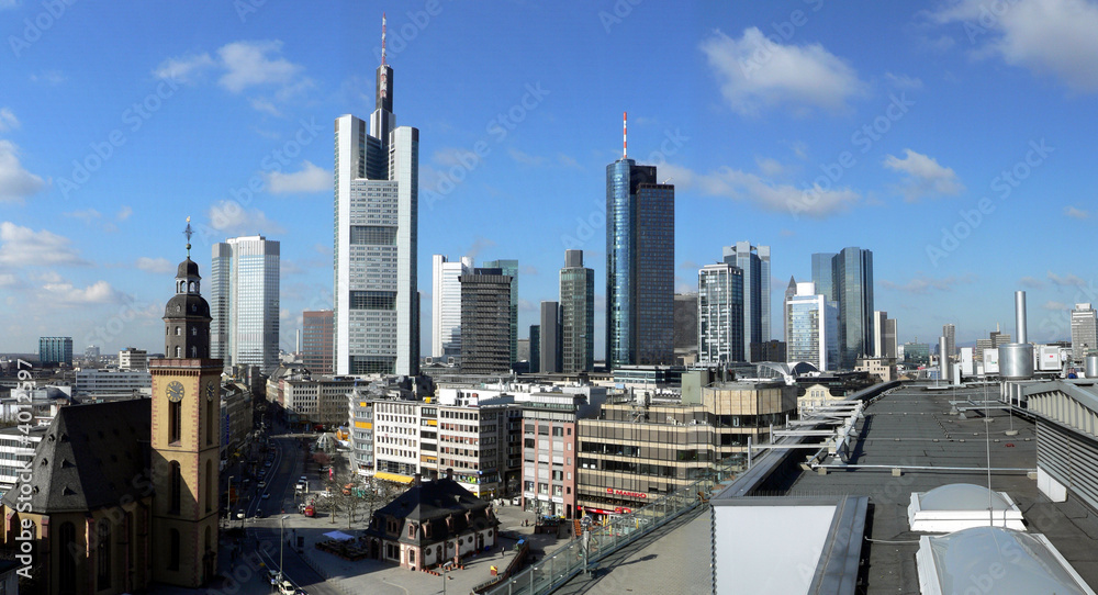 Naklejka premium Skyline