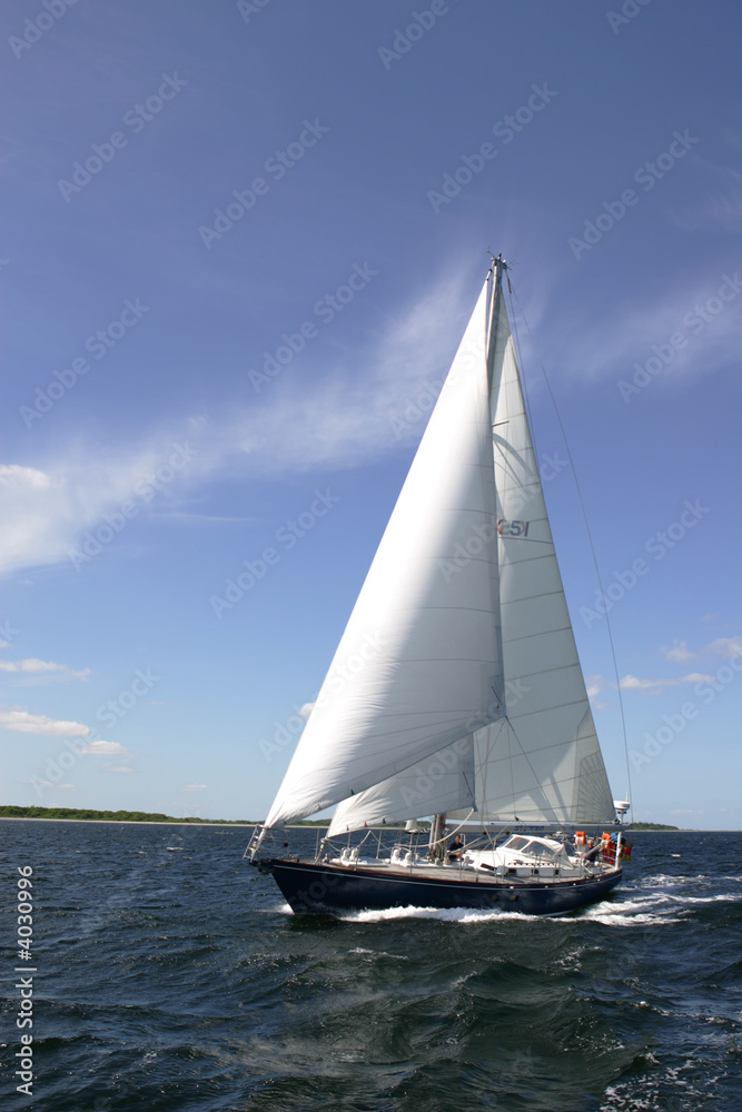 Fototapeta premium Segelyacht unter Segeln