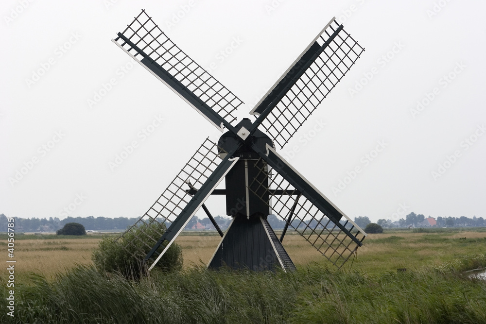 Alte, kleine Windmühle