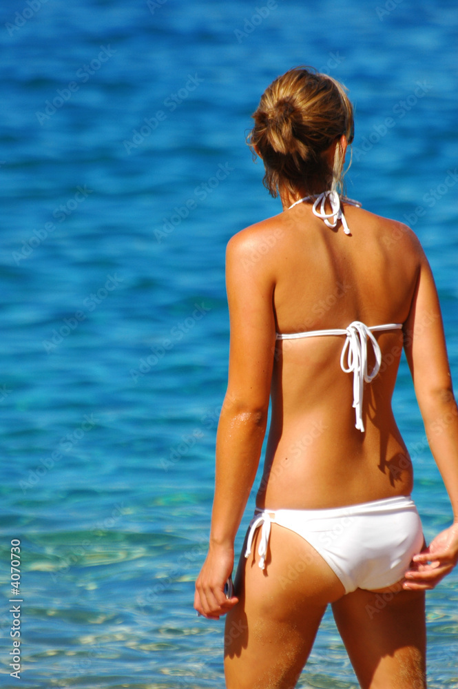 Fototapeta premium women in bikini