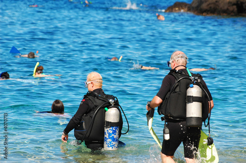 scuba divers