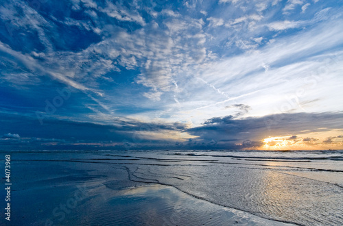 Beautiful sunset on the beach © Eric Gevaert