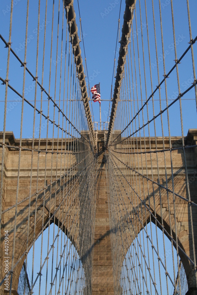 Obraz premium Brooklin bridge,flag