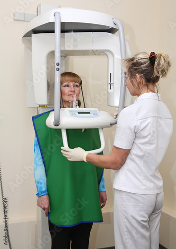 Dentist makes a X-ray photo