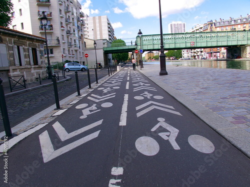 Piste cyclable  Paris