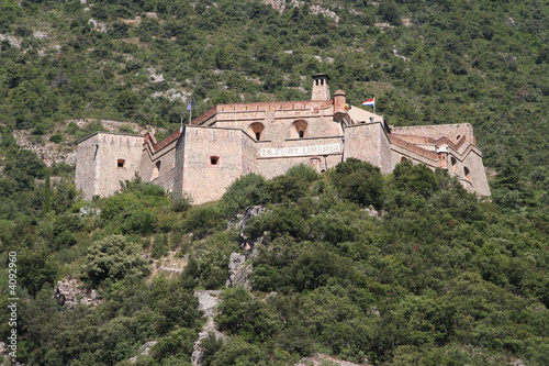 Wallpaper Mural Le Fort Libéria Torontodigital.ca