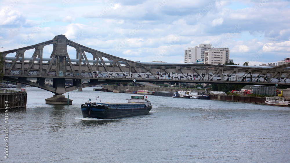 Fototapeta premium transport fluvial
