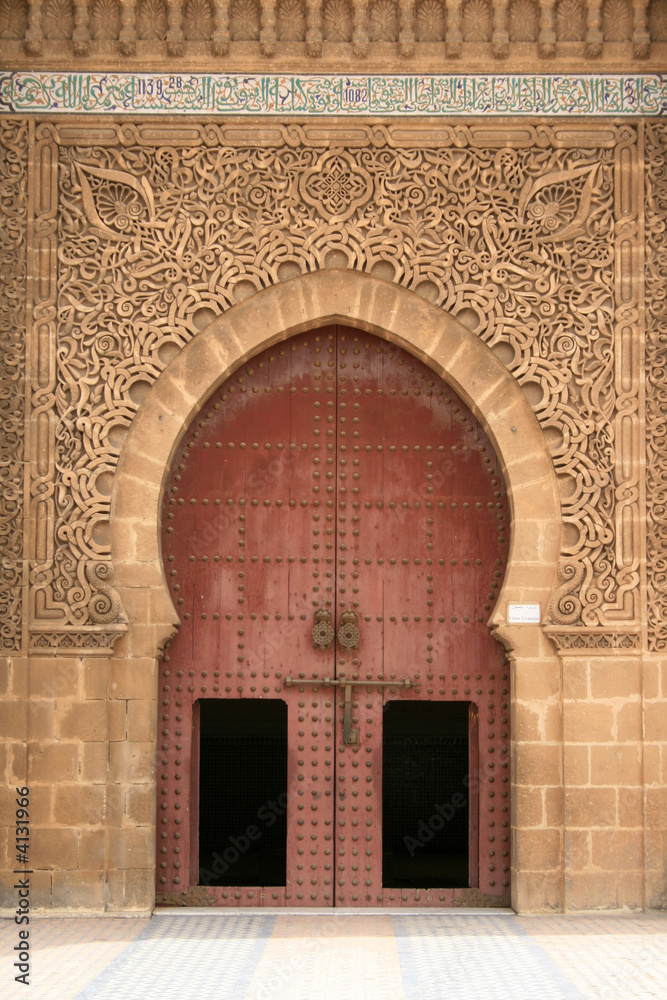 porte d'entrée d'une mosquée au maroc 素材庫相片| Adobe Stock