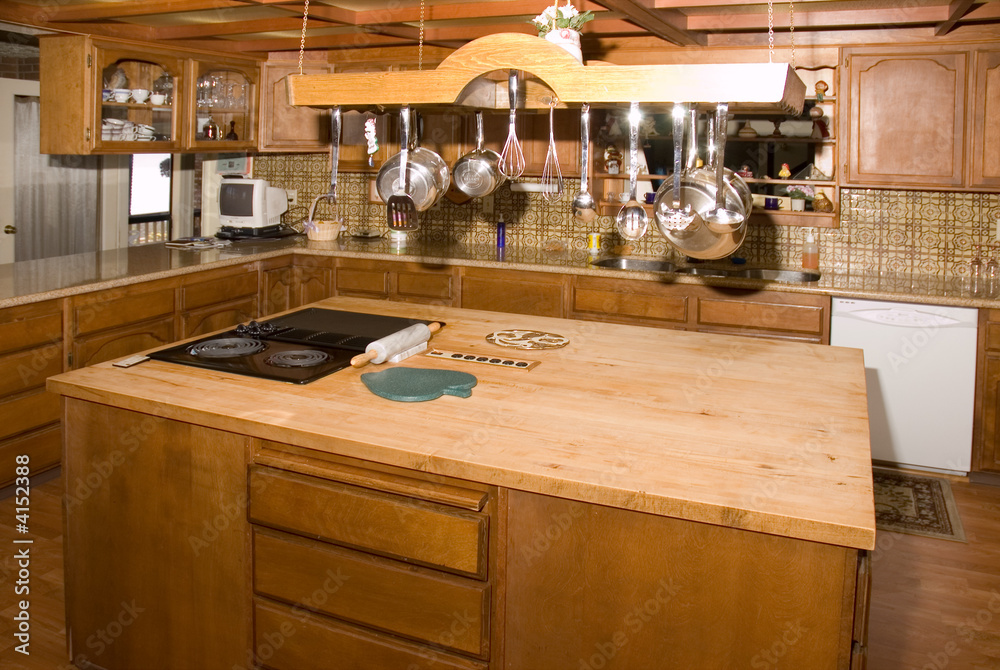 Modern country kitchen in Oregon