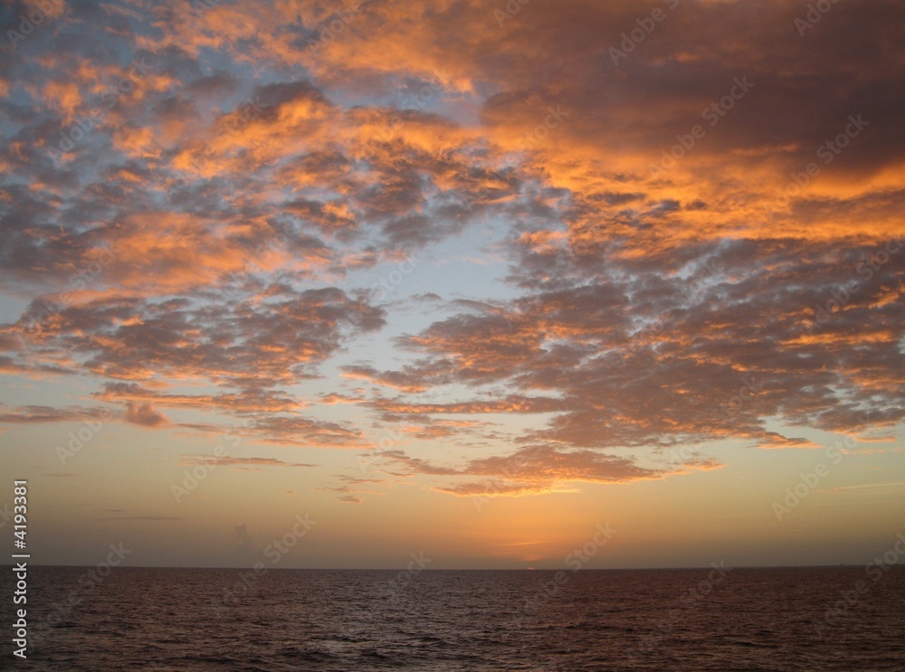 Fototapeta premium Ocaso en Oceania