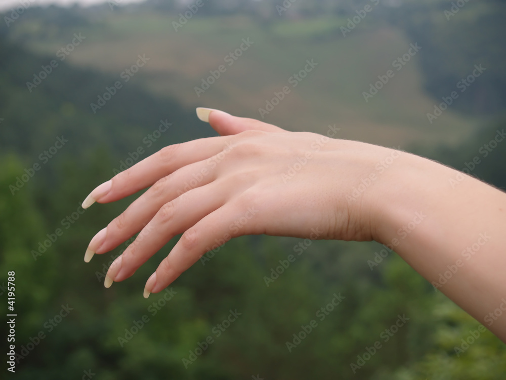 womanish hand