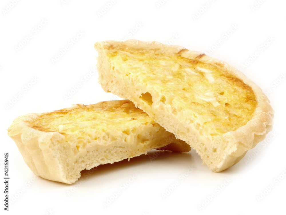 Zwiebelkuchen, halbiert Zwiebelkuchen, halbiert