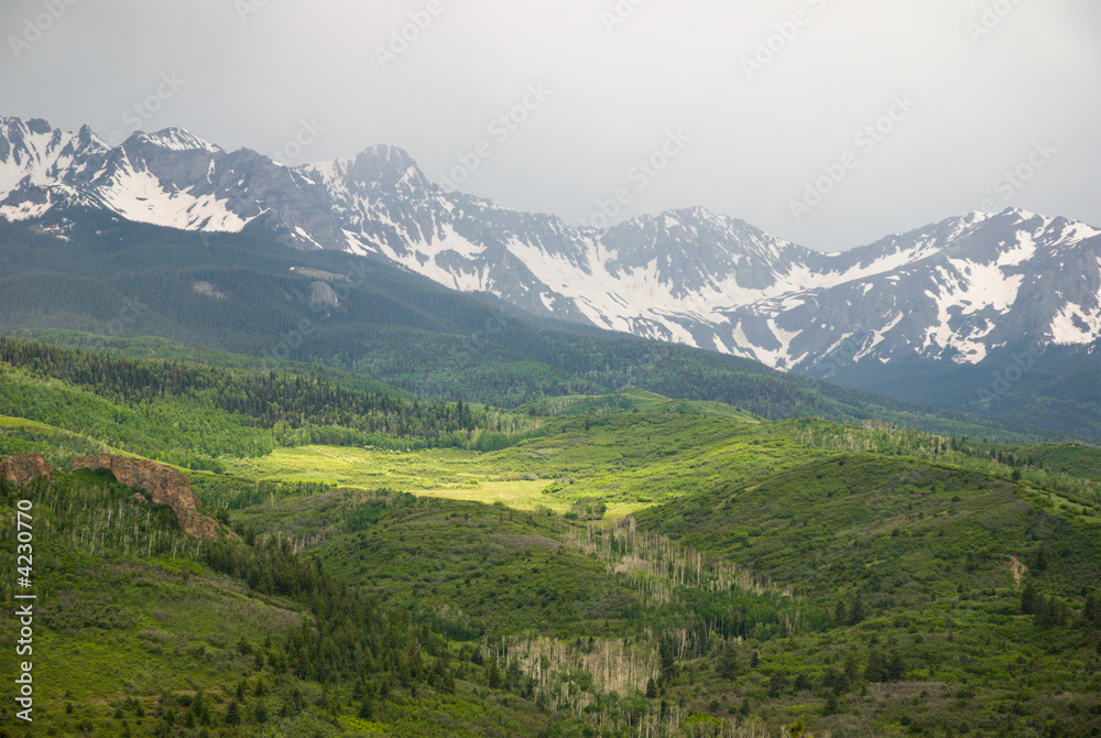 Naklejka premium Sunlit valley
