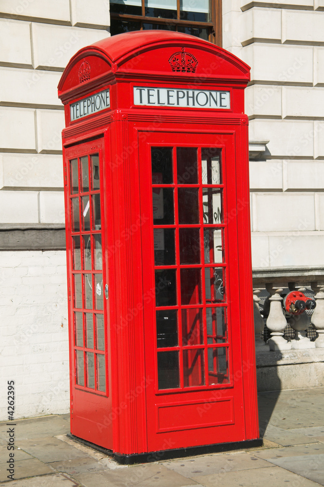Fototapeta premium Budka telefoniczna w Londynie
