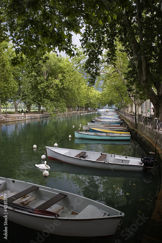 canal in annecy
