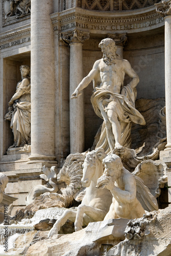 Fontana di Trevi detail
