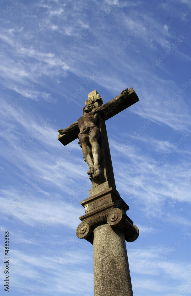 Christ sur sa croix Christ sur sa croix