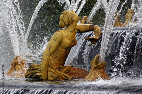 Sculpture fontaine