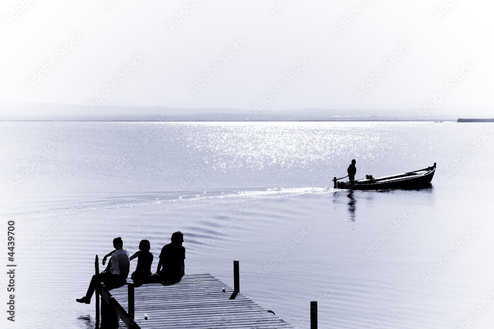 Naklejka premium Life in the lake