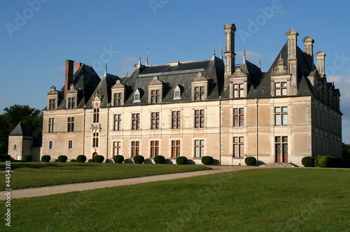 Beauregard Castle in Loir-et-Cher, France © pikselstock