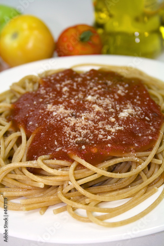 Whole Wheat Pasta and Tomat...