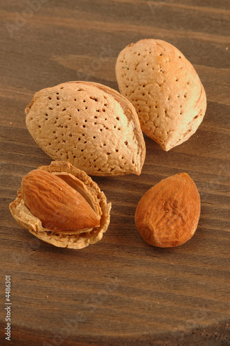 Almendras partidas