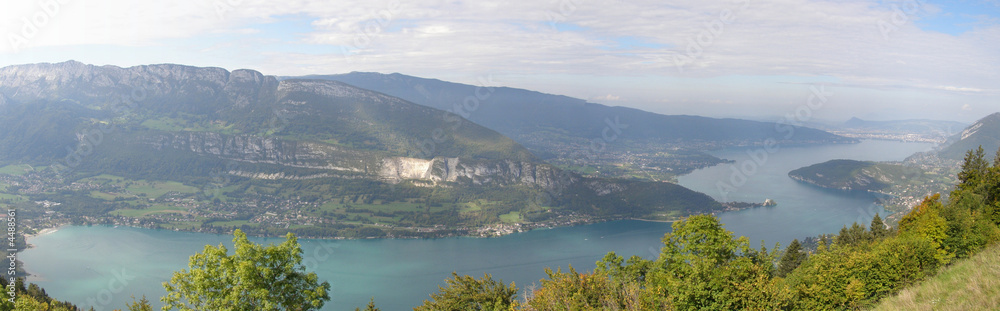Fototapeta premium panorama lac d'Annecy
