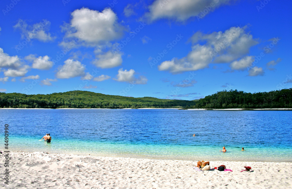 Fototapeta premium Lake McKenzie, Fraser Island, Australia..