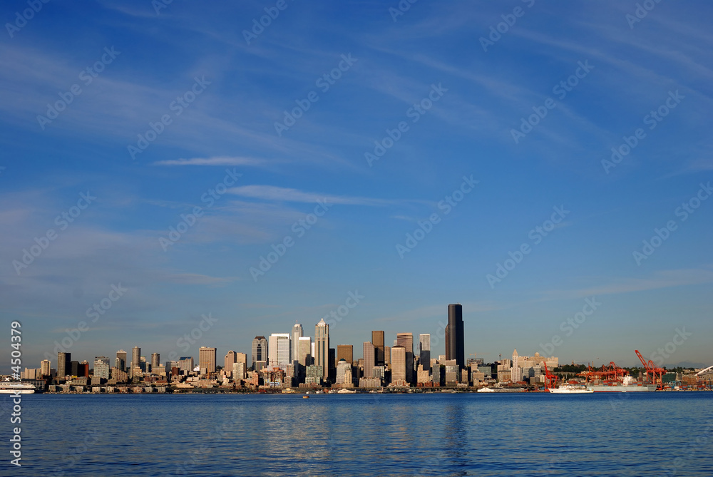 Fototapeta premium Seattle Under the Blue Sky