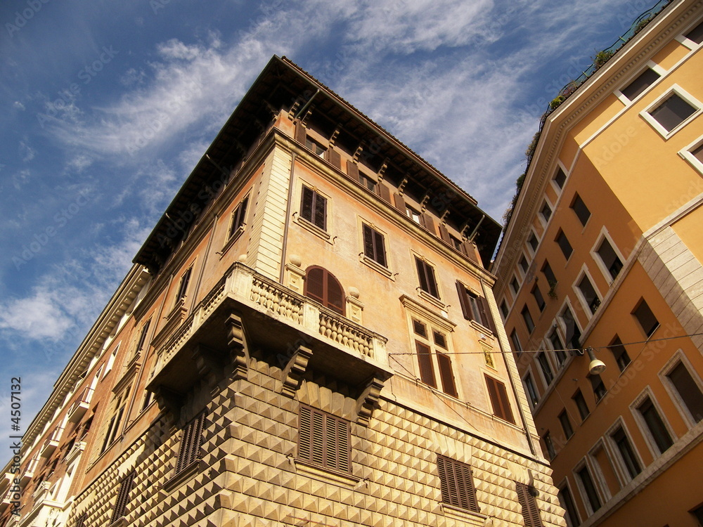 Roma-Palazzo in Via delle Botteghe Oscure