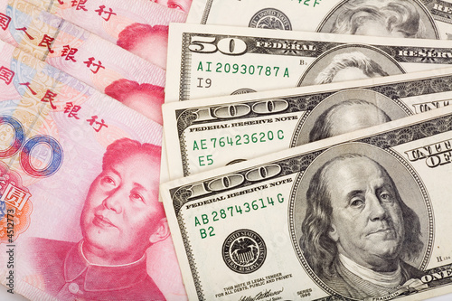 Chinese yuan and us dollar photo