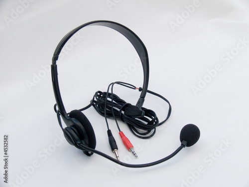 Intergrated headphones and microphone