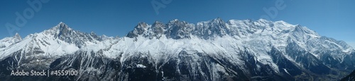 panorama massif du Mont Blanc vu du Brévent © marité74
