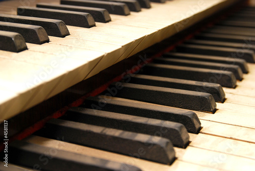 Orgel-Tasten photo