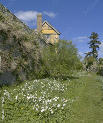 stokesay castle photo