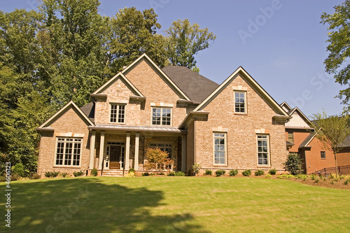 Cuadro en lienzo Brick House on Shady Hill
