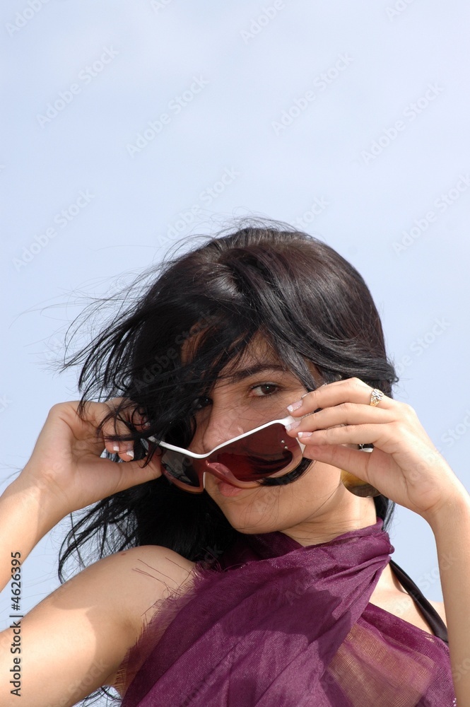Fototapeta premium Girl with sunglasses