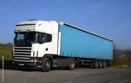 Distribution Truck