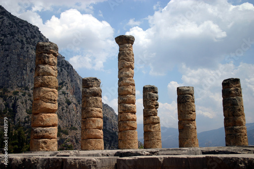 Columns at Delphi