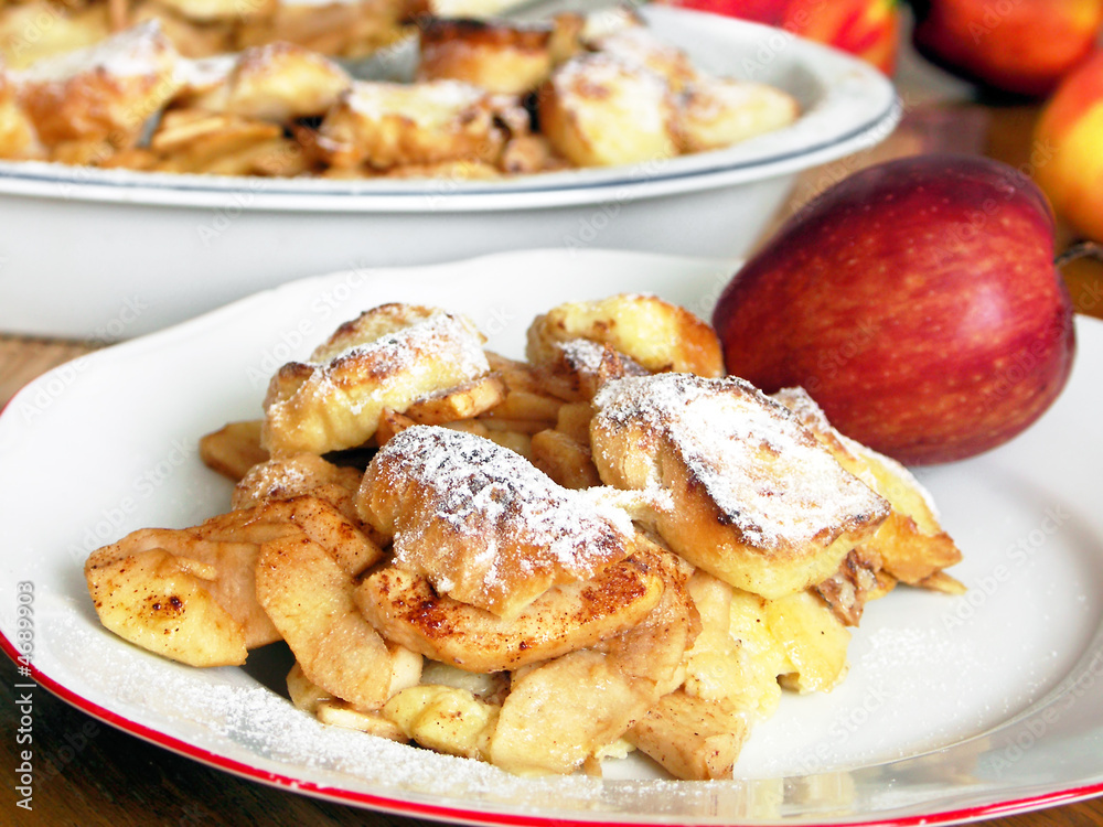 Czech sweet food - Apple pie