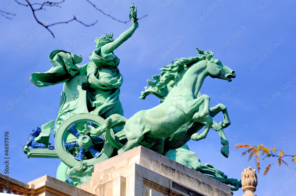 France, Paris: statue of Grand Palais